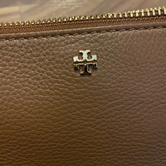 Tory Burch Crossbody Purse - Picture 2 of 6